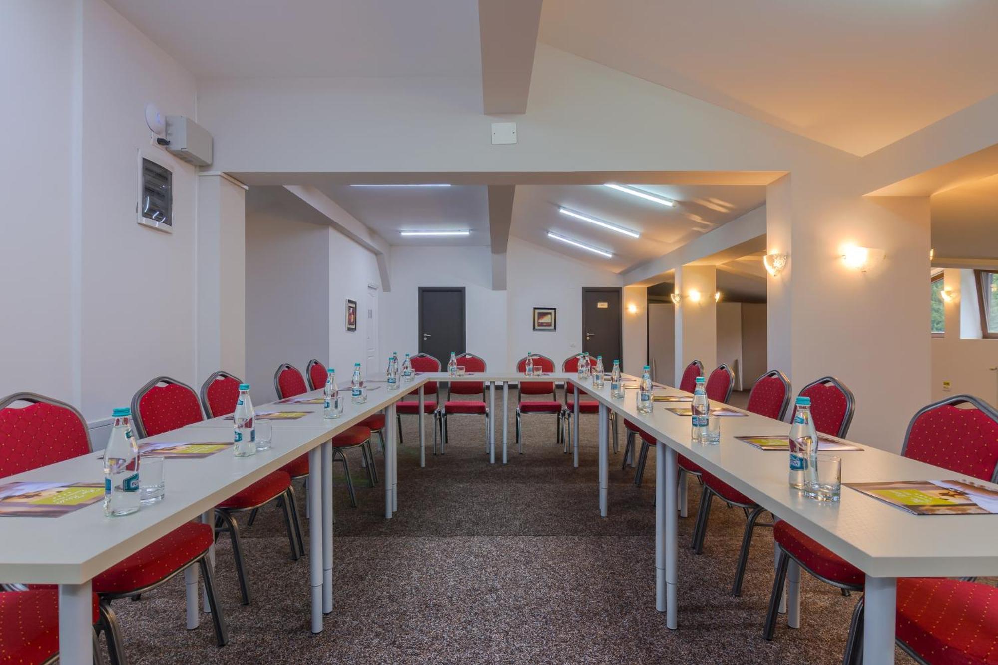 פויאנה ברשוב Rizzo Boutique Hotel מראה חיצוני תמונה