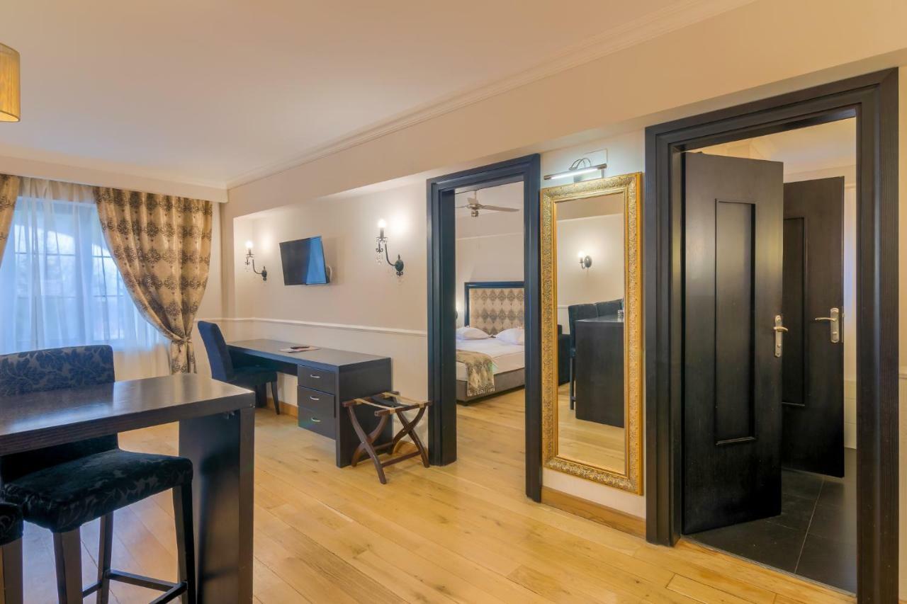 פויאנה ברשוב Rizzo Boutique Hotel מראה חיצוני תמונה