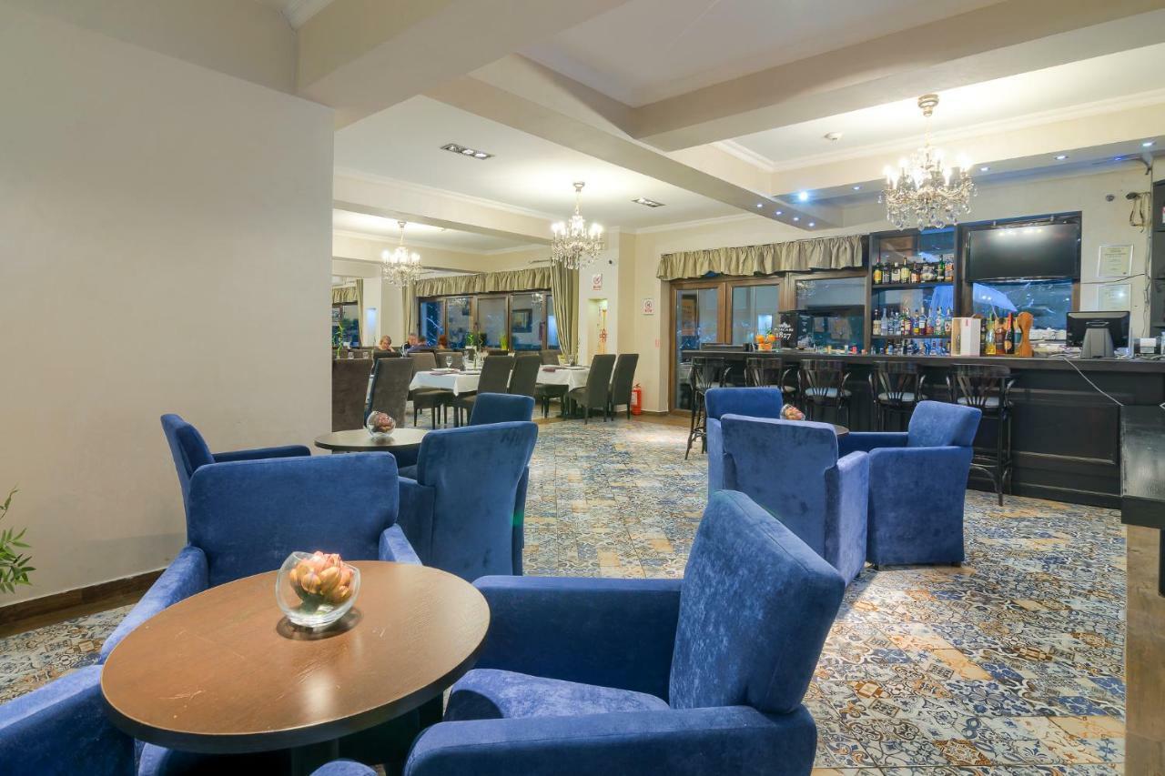 פויאנה ברשוב Rizzo Boutique Hotel מראה חיצוני תמונה