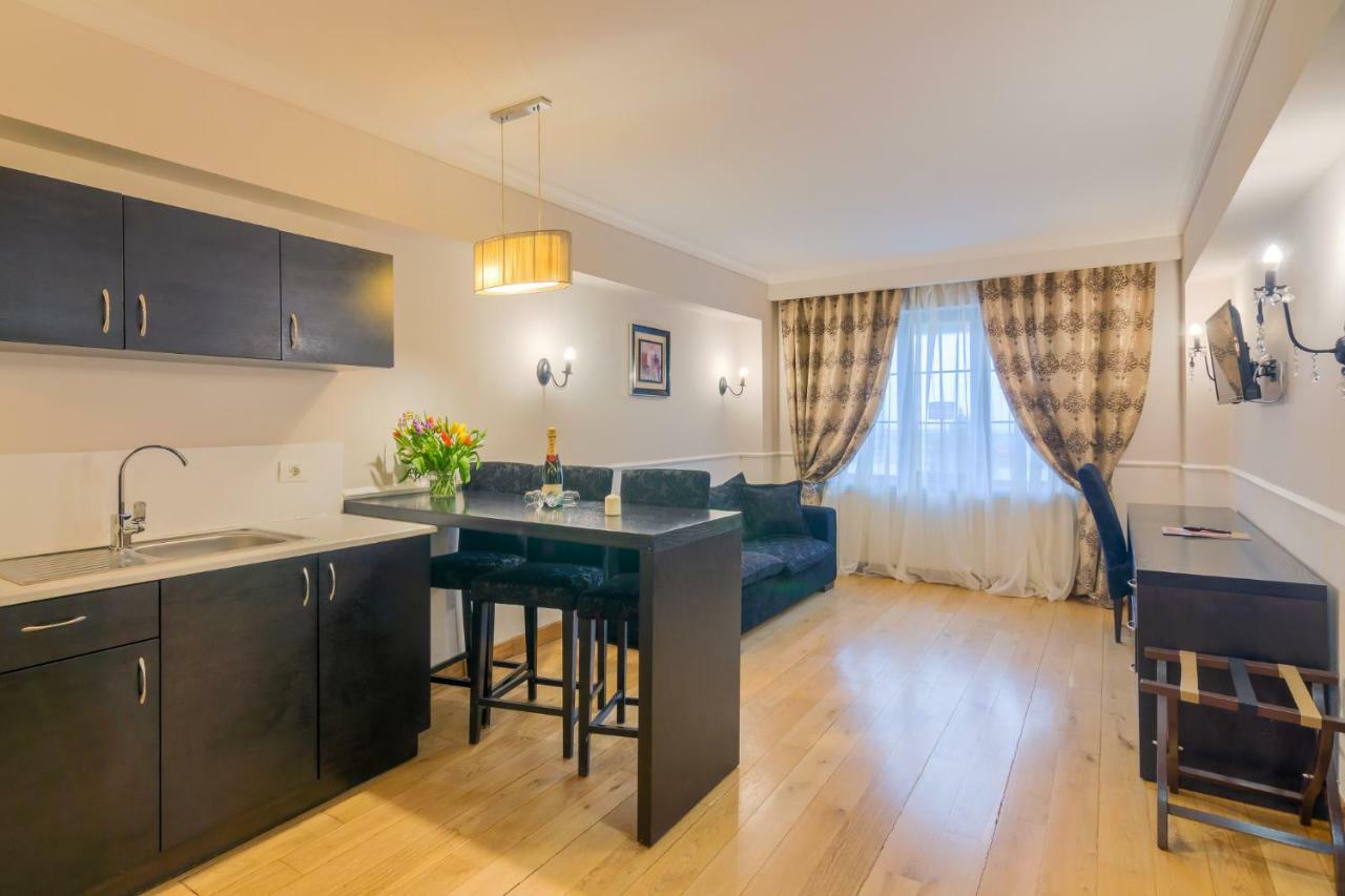 פויאנה ברשוב Rizzo Boutique Hotel מראה חיצוני תמונה