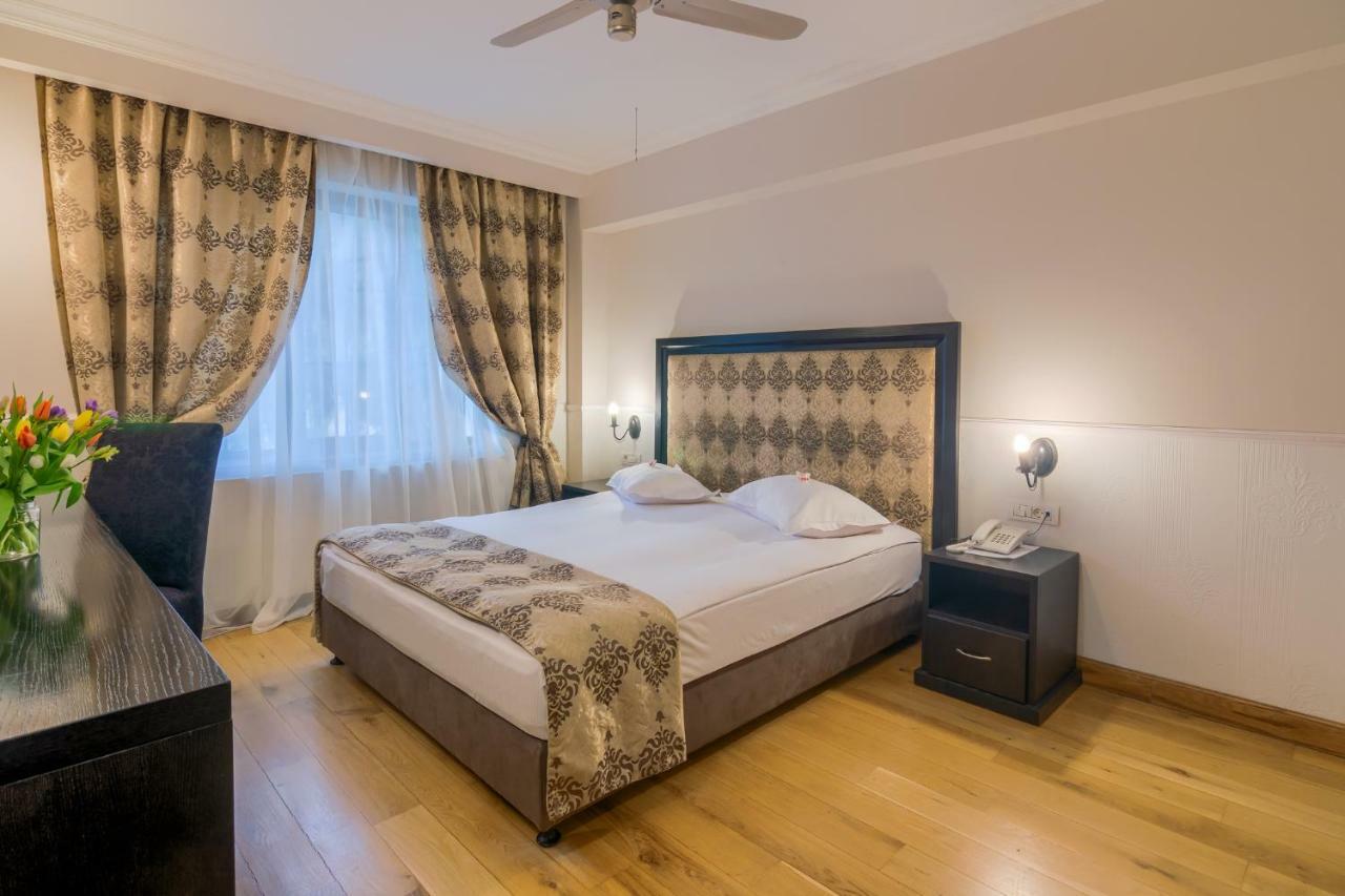 פויאנה ברשוב Rizzo Boutique Hotel מראה חיצוני תמונה